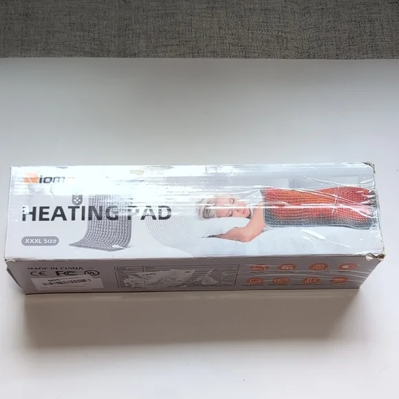 Riomo XXXL Heating Pad with Remote King Size 17" X 33" - Picture 3 of 7